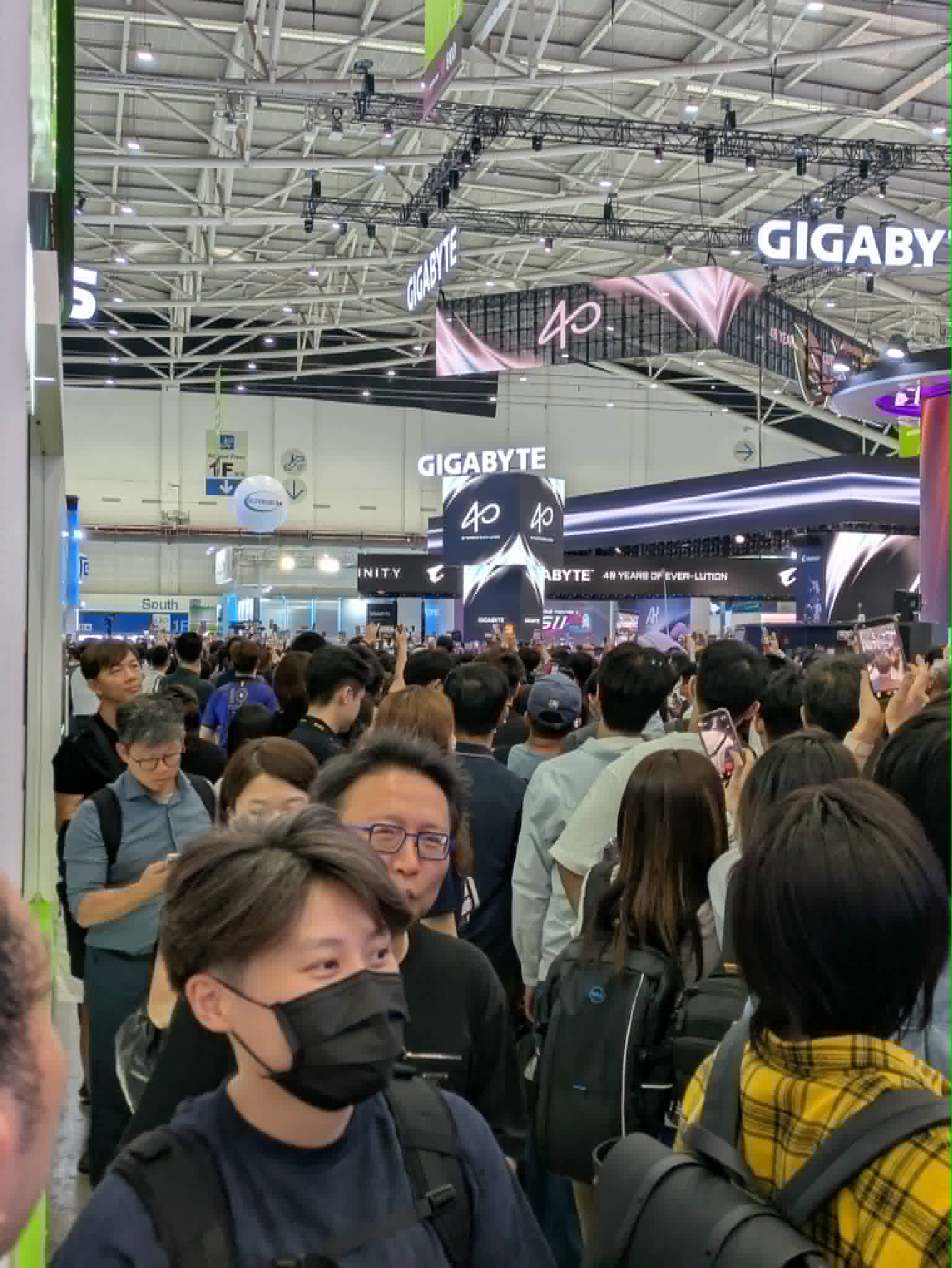 Jensen crowd